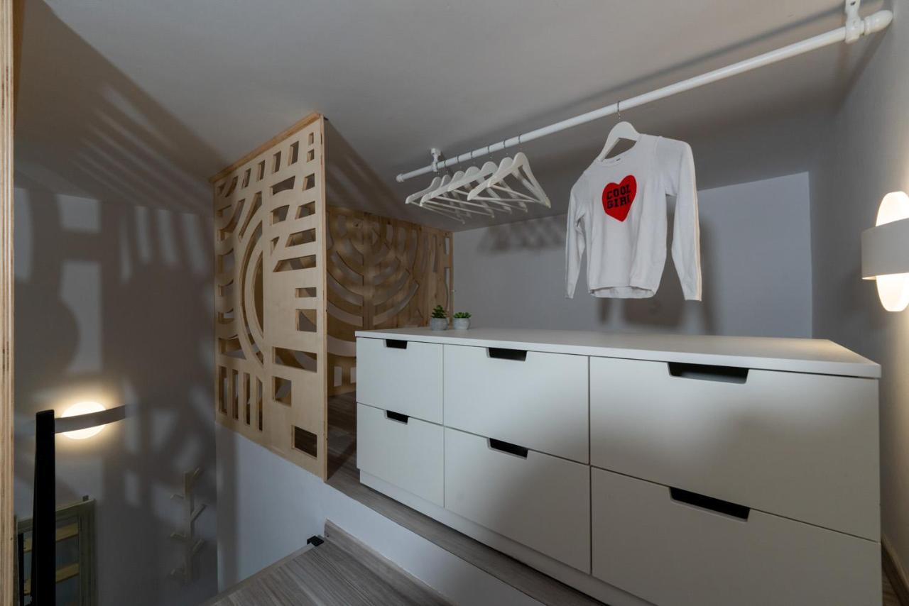 Central Suites Aegina 1 المظهر الخارجي الصورة